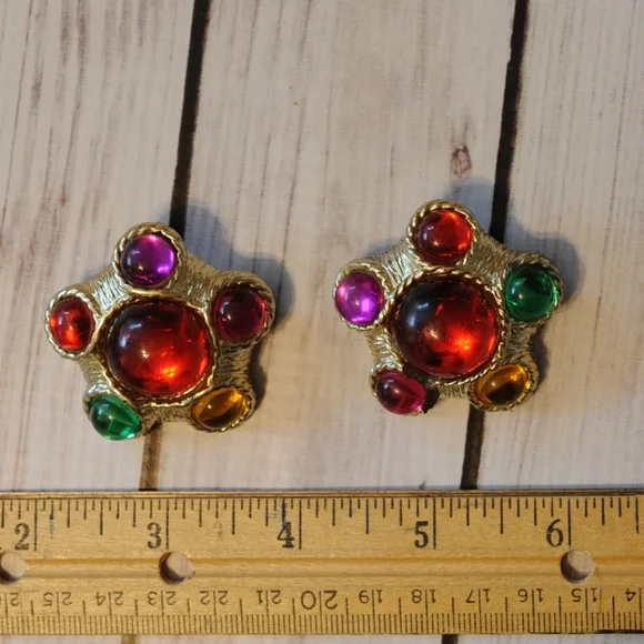 large vintage huge 1980's colorful rhinestone cab earrings - Picture 4 of 7
